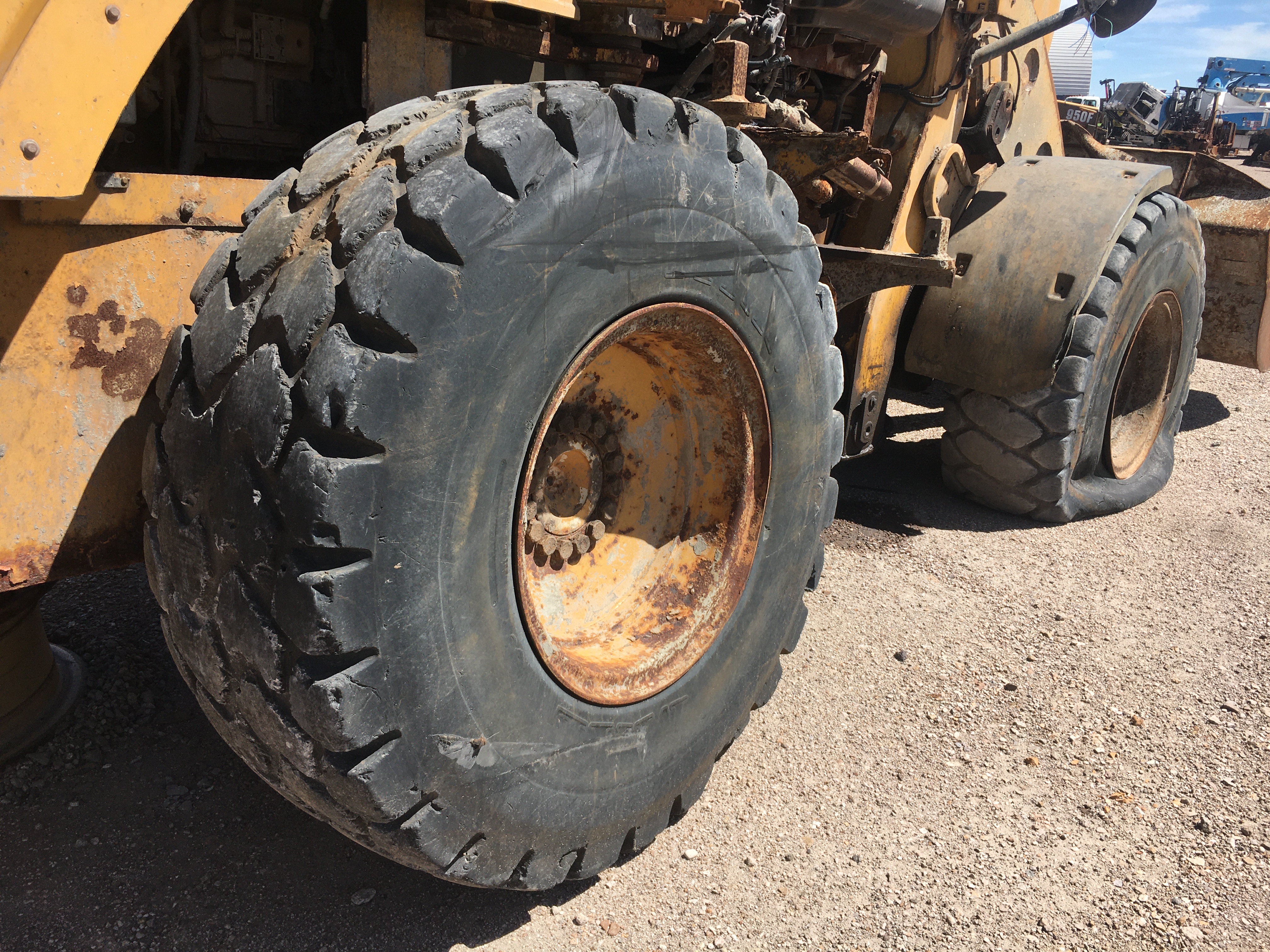 ./imagenes/INVOICE/2019/16445/CARGADOR FRONTAL CAT 924K (5).JPG